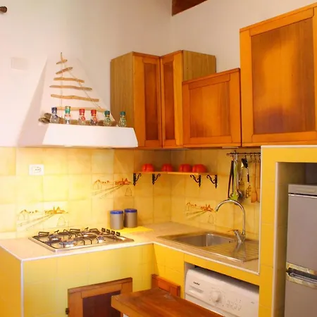 La Terrazza Sugli Aranci Apartment *